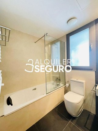 Piso en alquiler en Las Tablas en Madrid