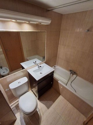 Piso en alquiler en Peñagrande en Madrid