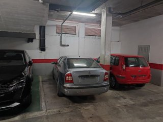 Garaje en venta en Carolinas Bajas en Alicante