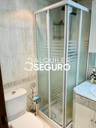 Piso en alquiler en Adelfas en Madrid