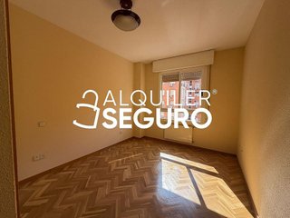 Piso en alquiler en Numancia en Madrid