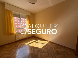 Piso en alquiler en Numancia en Madrid