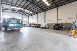 Nave industrial en venta en Loja