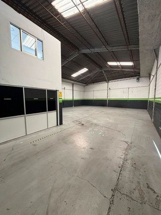Nave industrial en alquiler en Palmete en Sevilla