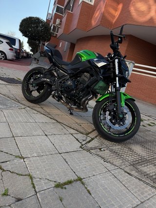 Kawasaki Z650 Naked Verde/Negra A2