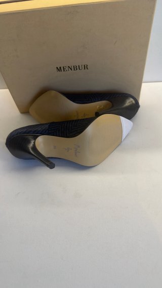 Menbur tacones