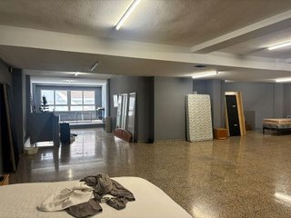 Local comercial en alquiler en Carrús Est - Camí dels Magros en Elche