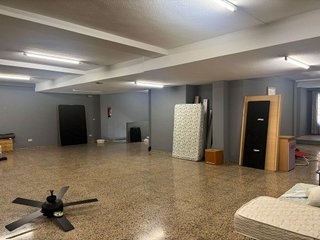 Local comercial en alquiler en Carrús Est - Camí dels Magros en Elche