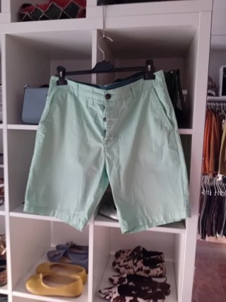 Pantalón corto verde