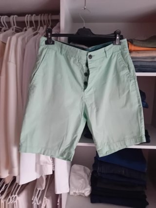 Pantalón corto verde