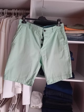 Pantalón corto verde