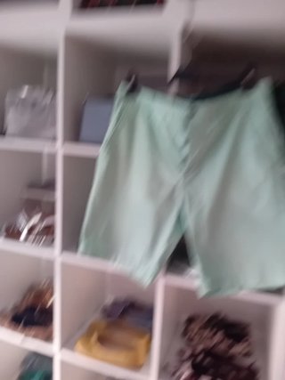 Pantalón corto verde