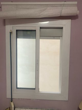 1 ventana. Aluminio blanco cristales climalit y oe
