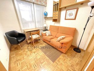 Piso en alquiler en Plaza España - Villa Pilar - Reyes Católicos - Vadillos en Burgos