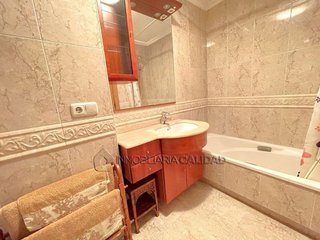 Piso en alquiler en Plaza España - Villa Pilar - Reyes Católicos - Vadillos en Burgos