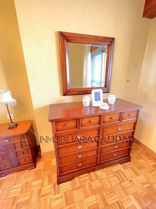 Piso en alquiler en Plaza España - Villa Pilar - Reyes Católicos - Vadillos en Burgos