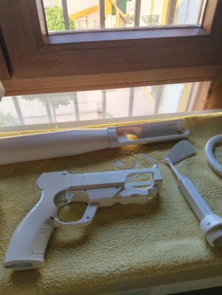 Accesorios Wii: Volante, Pistola, Raqueta