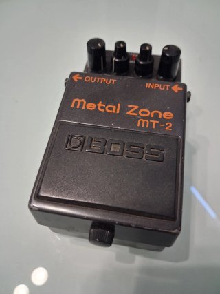 Boss MT-2 Metal Zone Pedal Guitarra