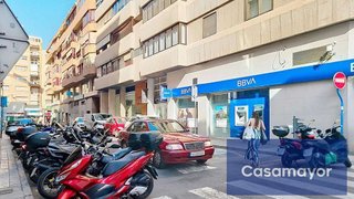 Local comercial en alquiler en Ensanche - Diputación en Alicante