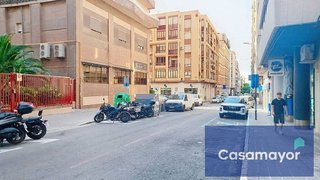 Local comercial en alquiler en Ensanche - Diputación en Alicante