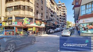 Local comercial en alquiler en Ensanche - Diputación en Alicante