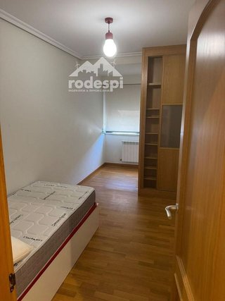 Piso en alquiler en Universidad en Ourense