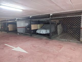 Garaje en venta en Milán - Pumarín - Teatinos en Oviedo