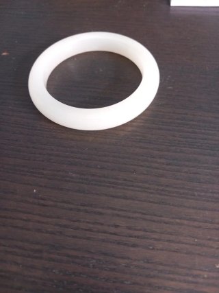 Bracciale Rigido in Giada Bianca – Diametro Intern