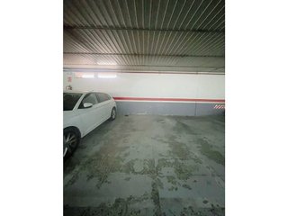 Garaje en venta en Centre - Cordelles en Cerdanyola del Vallès