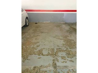 Garaje en venta en Centre - Cordelles en Cerdanyola del Vallès