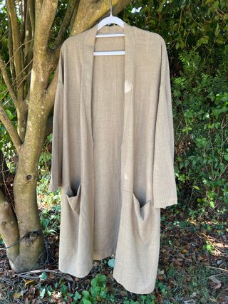 Chaqueta larga beige