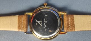 Reloj Parfois dorado y marrón