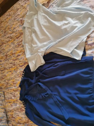 2 Pantaloni donna 2 camicette