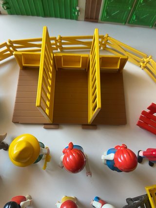 Lote Playmobil nº 1: Granja Animales y Personas