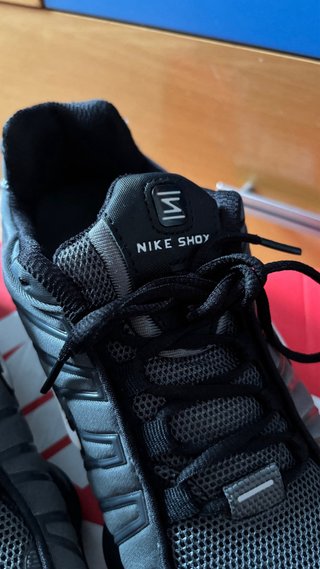 Nike TN Gris Blanco SHOX