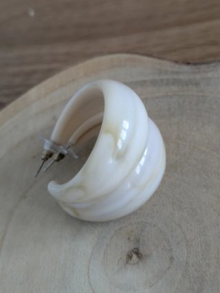 Pendientes Aro Resina Beige y Blanco