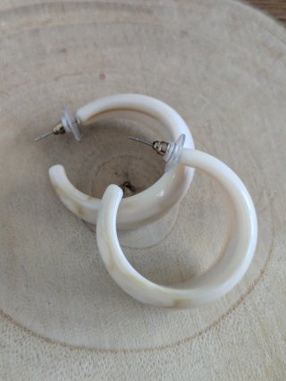 Pendientes Aro Resina Beige y Blanco