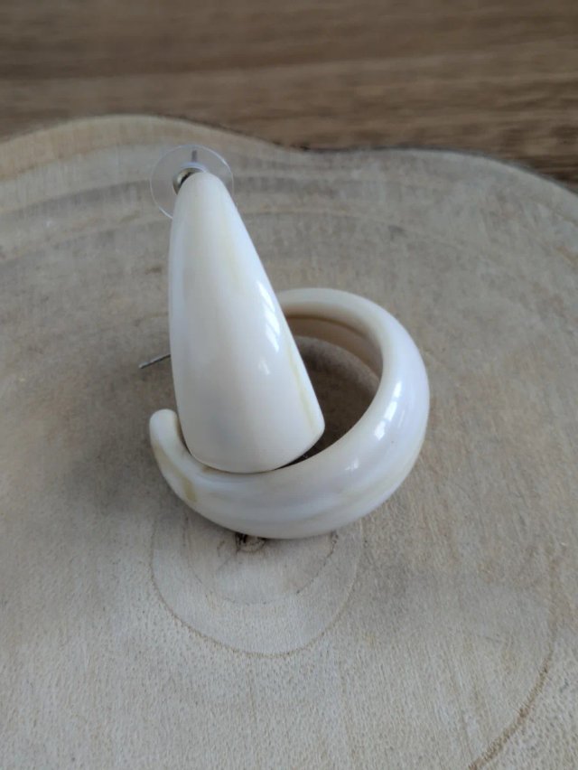 Pendientes Aro Resina Beige y Blanco