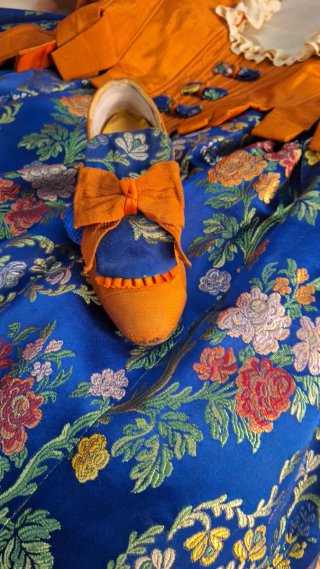 Vestido Fallera Azul con Flores