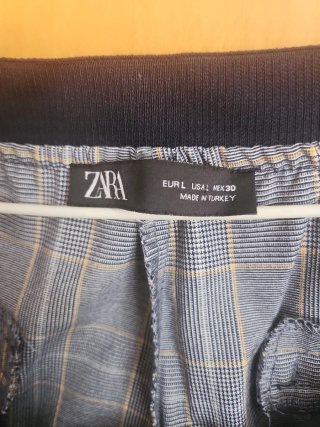 Pantalón Zara