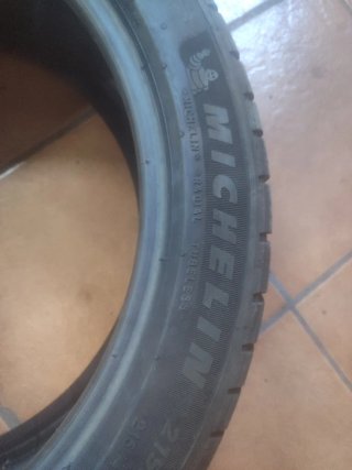 Neumáticos Michelin 215/45R17 91Y