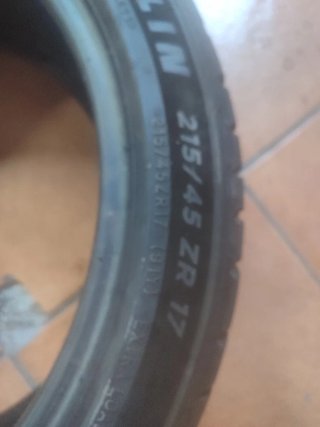 Neumáticos Michelin 215/45R17 91Y