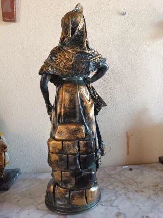 Figura Mujer Andaluza Oro Viejo