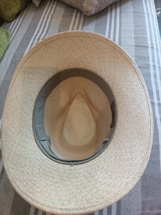 Sombrero de paja Toquilla hecho a mano