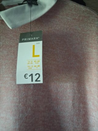 Jersey rosa cuello blanco talla L