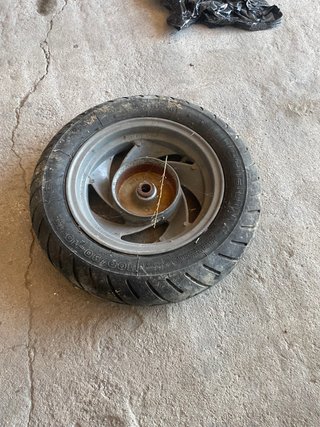 Rueda trasera Honda Bali 100 Michelin