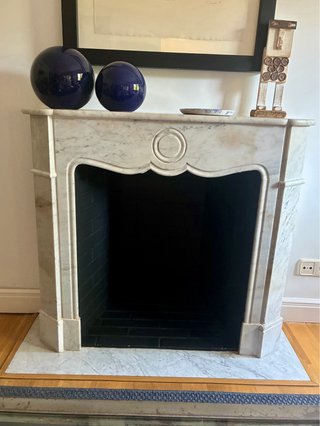 Frente de chimenea de mármol francés