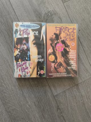 Colección VHS Prince: Purple Rain y Sign O' The Ti