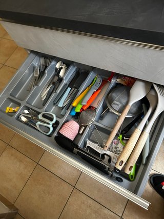 Cucina componibile con elettrodomestici