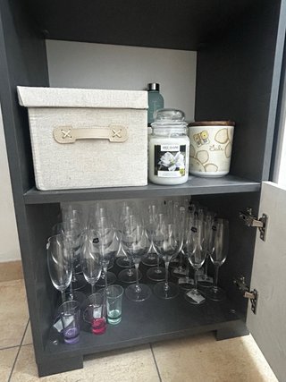 Vetrinetta moderna grigio/bianco molto capiente